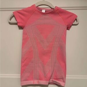 Ivivva by Lululemon girls athletic top, size 6